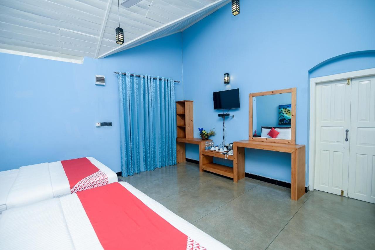 Man Mountain Villa Matale Exterior foto